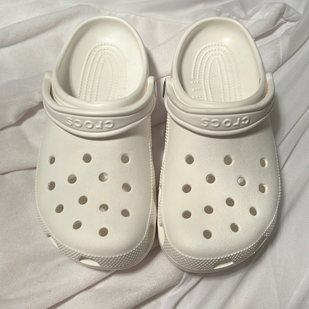 White crocs- size 9 women/ 7 men